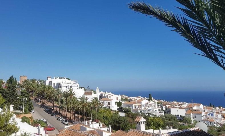 Beautiful Apartment With Amazing Sea View Nerja Exterior foto